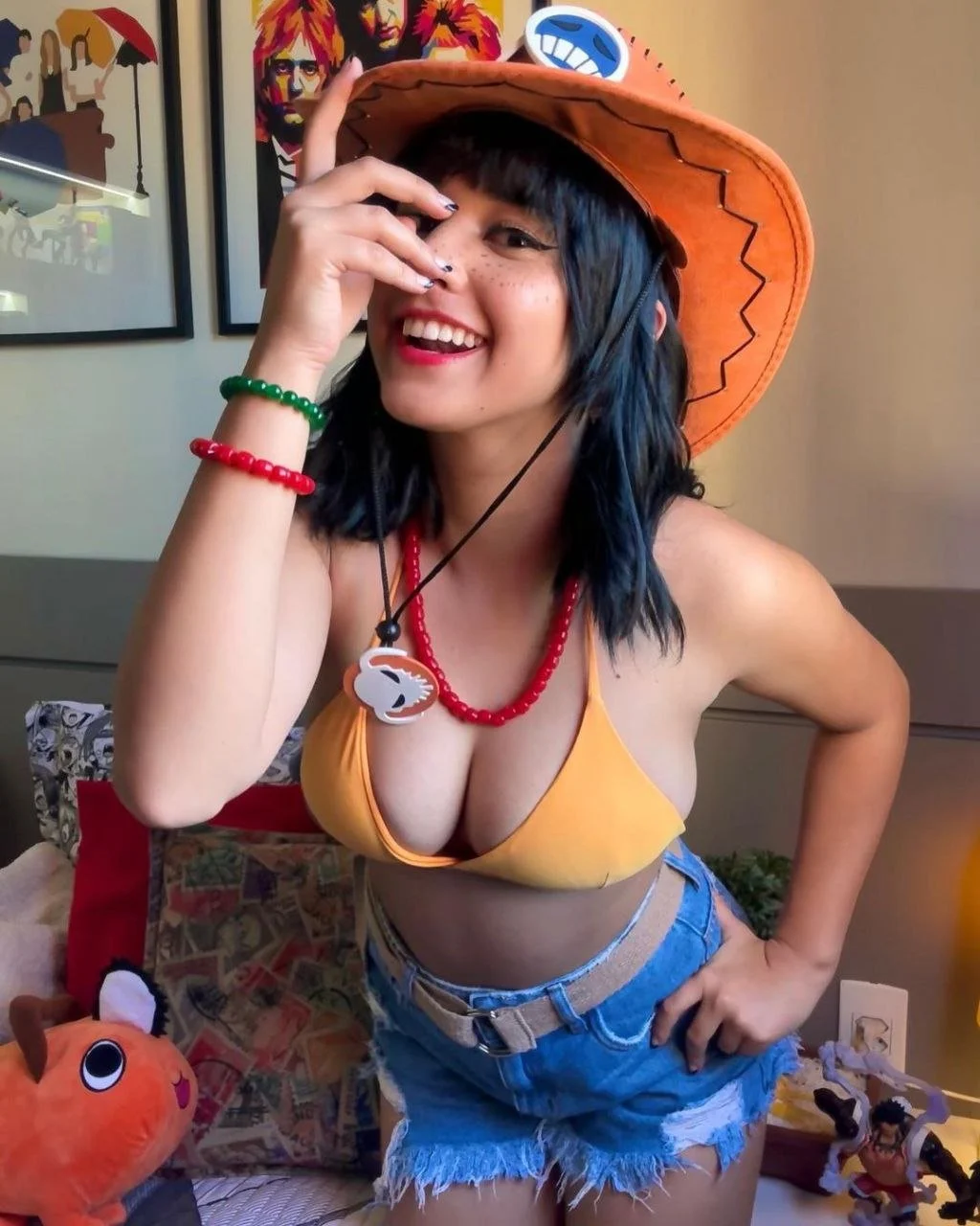 Bibi vitona novinha peituda image 3