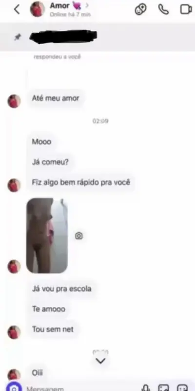 Moreninha linda gostosa e safadinha cover image