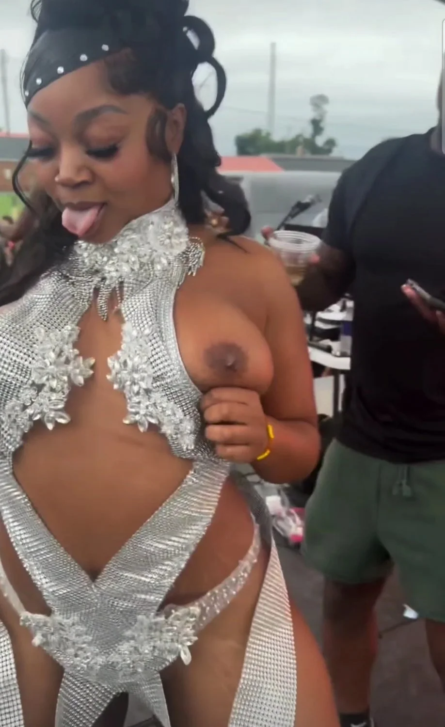 Atlanta freaknik ghetto thots shakin lotta ASS image 3