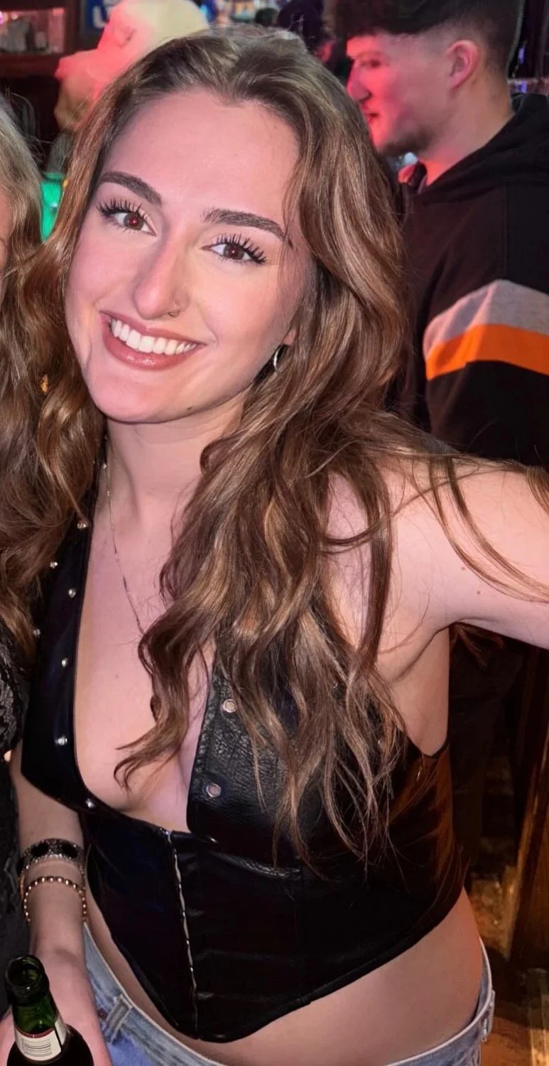 More of Ohio Influencer Bartender Pawg image 9