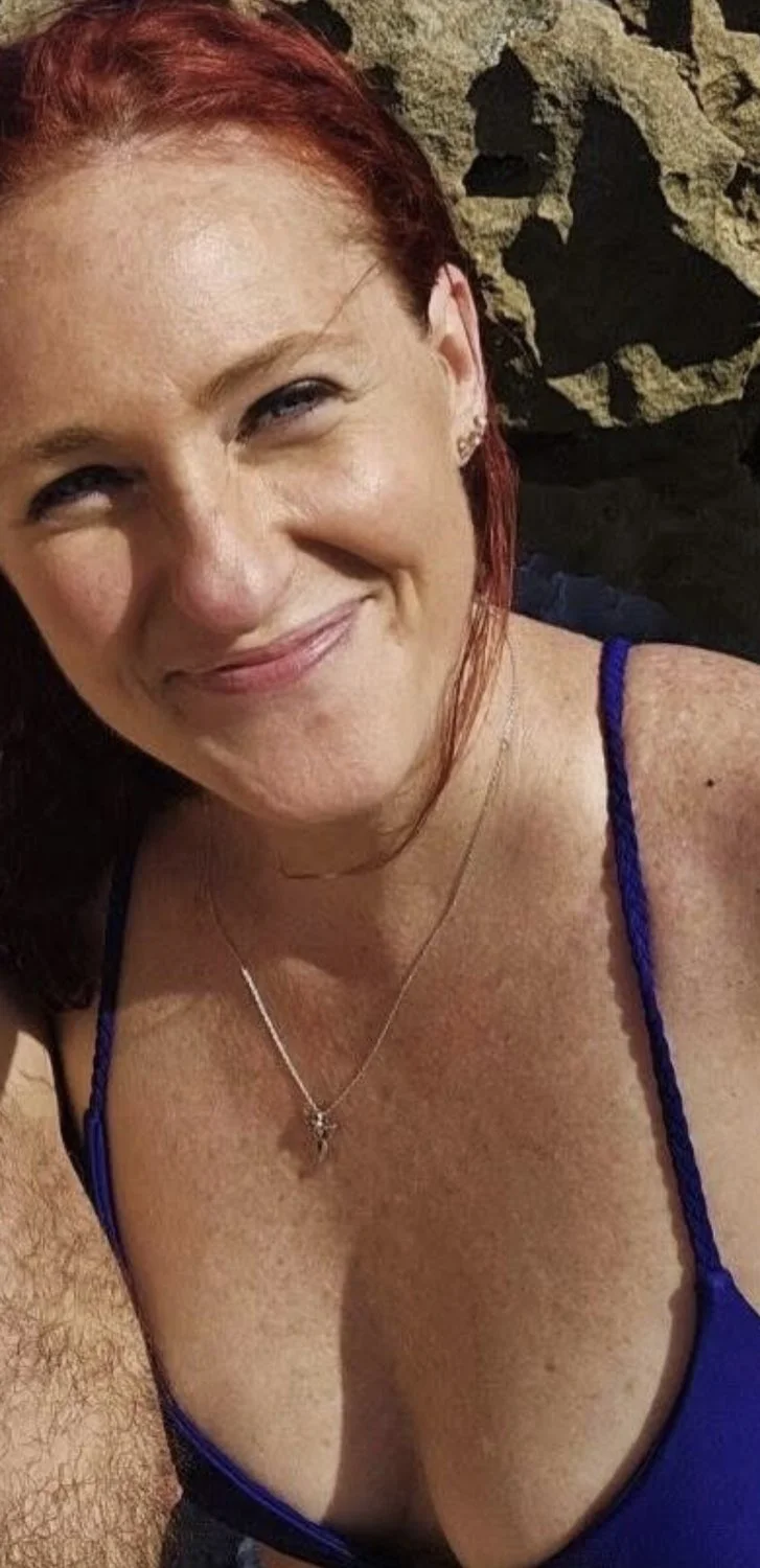 Slim MILF Kelly ♠️ image 10