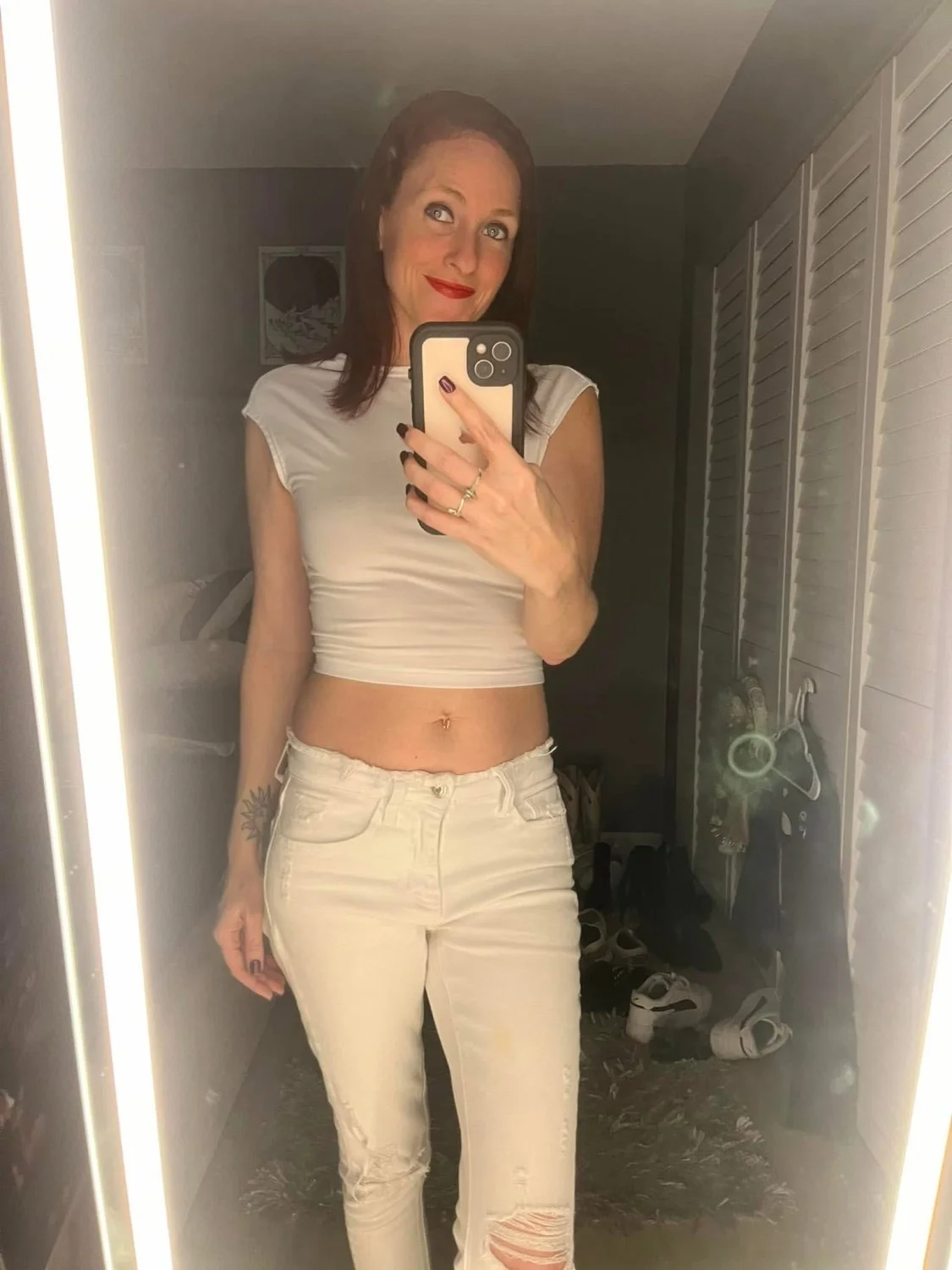 Slim MILF Kelly ♠️ image 25