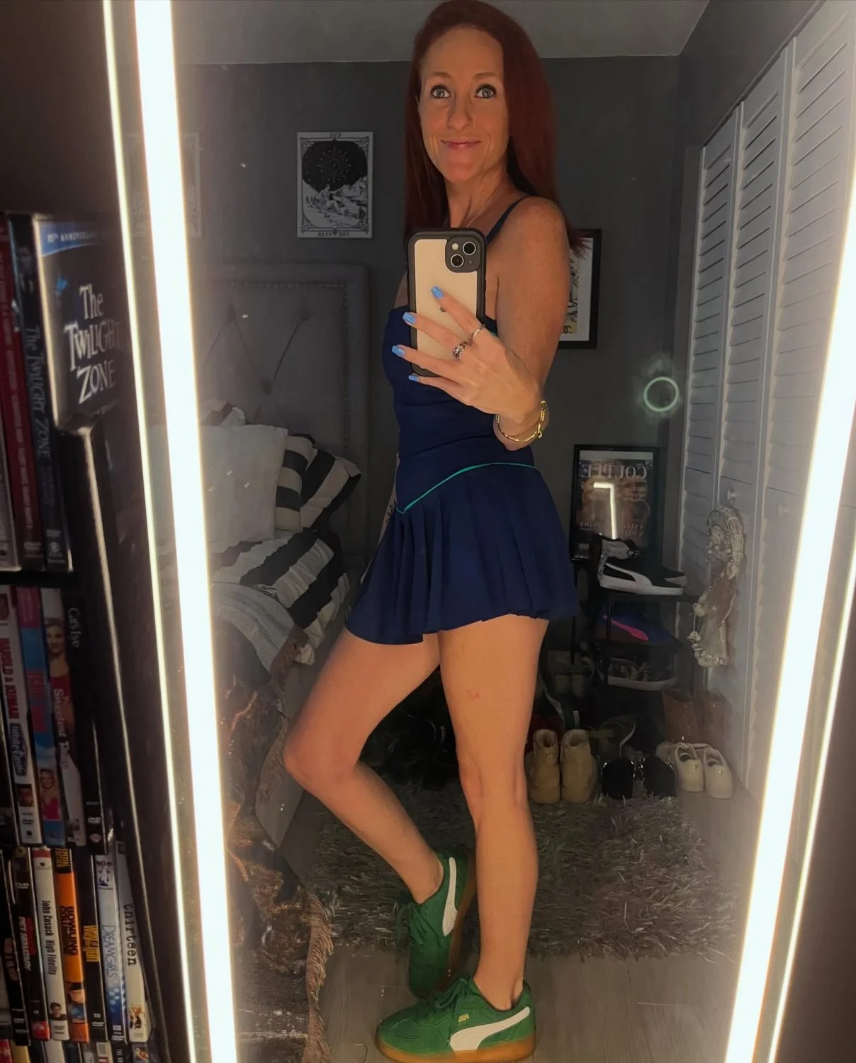 Slim MILF Kelly ♠️ image 9