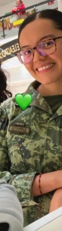 Me robe este teléfono y encontré una puta militar bien rica la exhibi por puta image 8