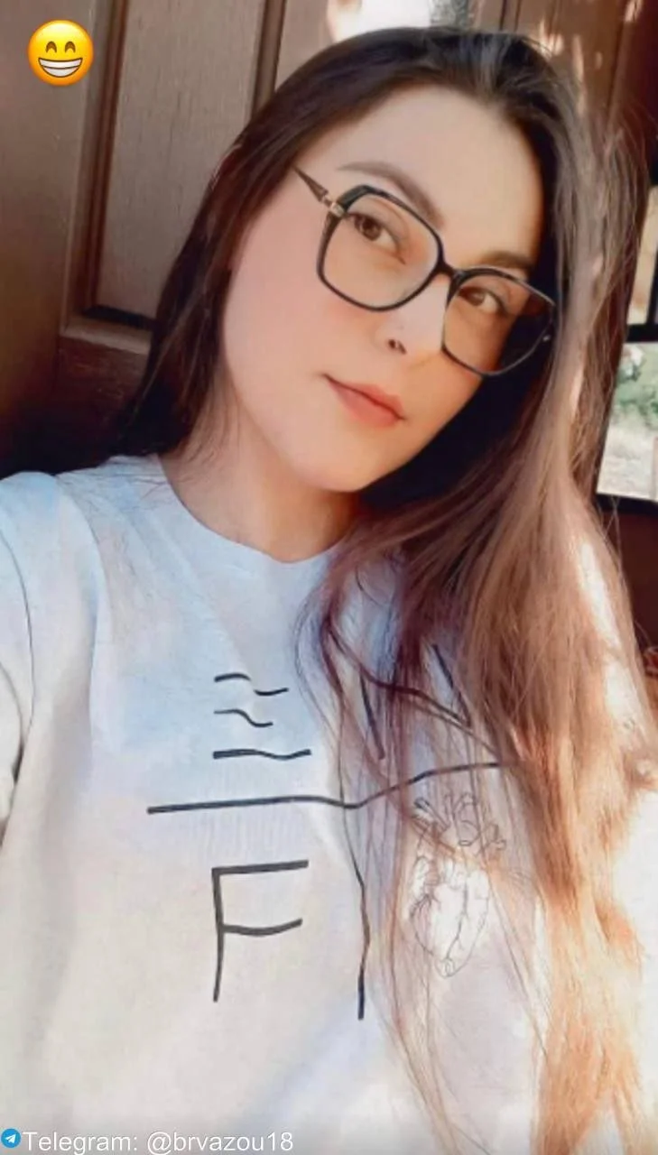 Branquinha cavalona famosinha do Tik T0k 😋 🤤 🔥 😈 😋 image 2