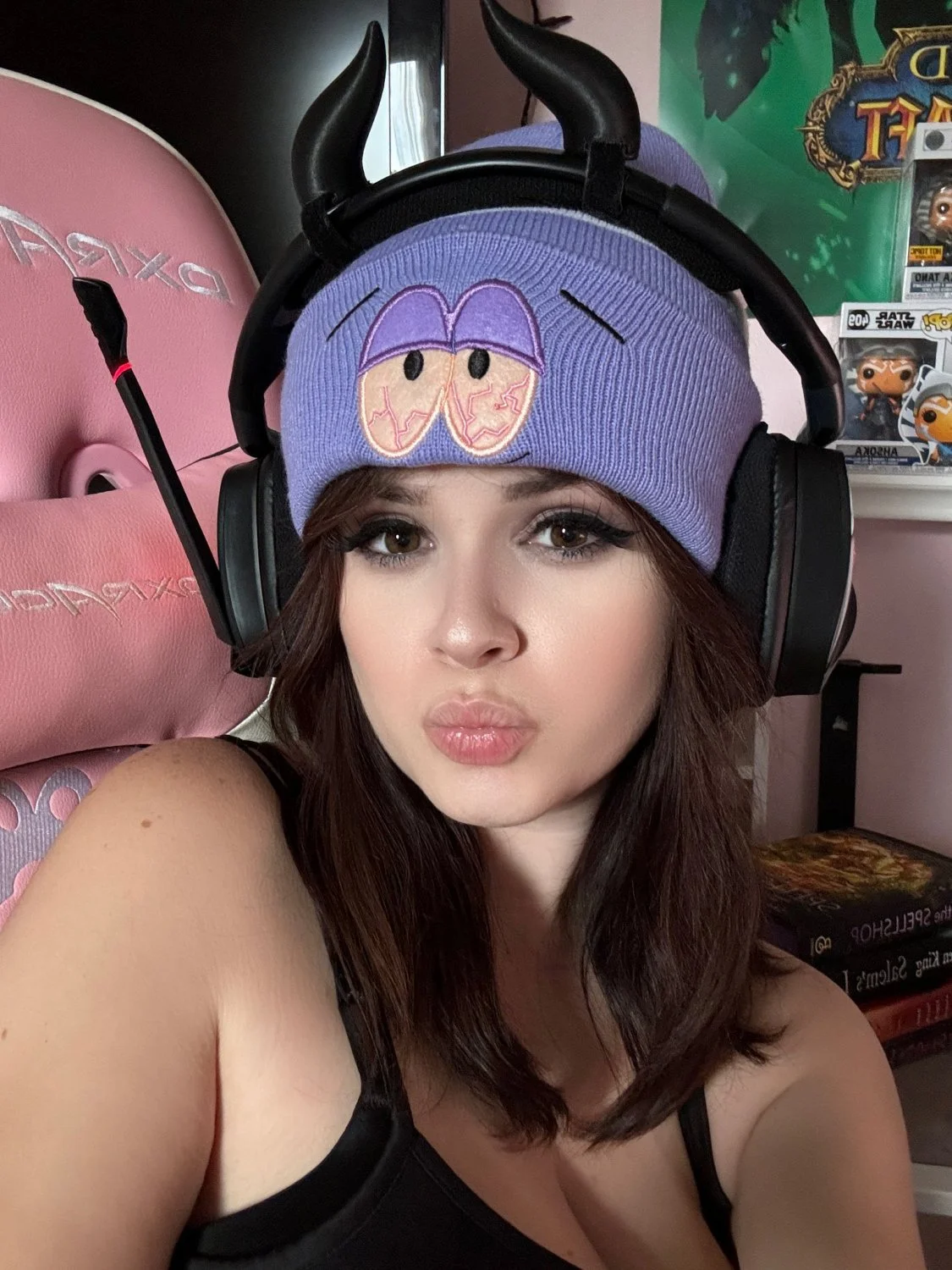 twitter egirl emo chrissy has giant tits image 15