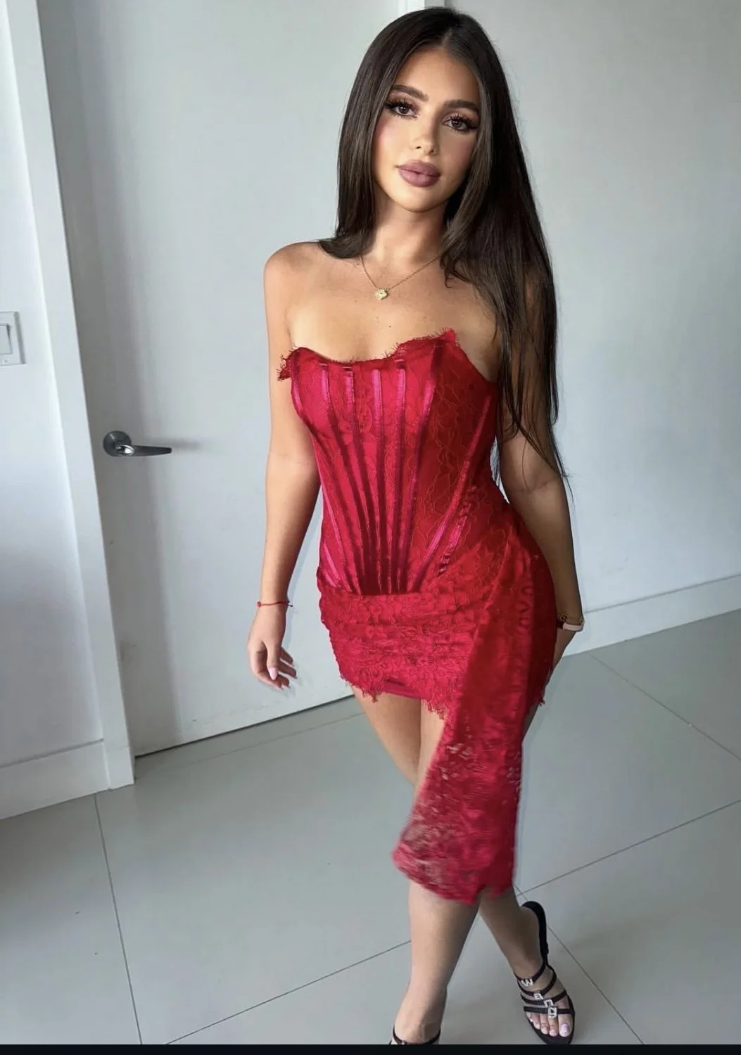 Florida slut Mandi lost in IRL game main image