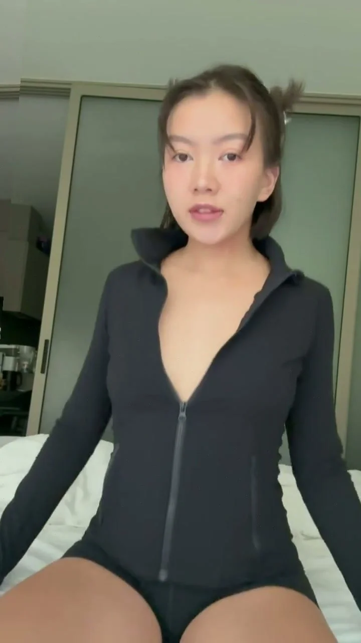 🔞 naked sexy body nude slut stripping naked dripping 😈💦 See OF main image