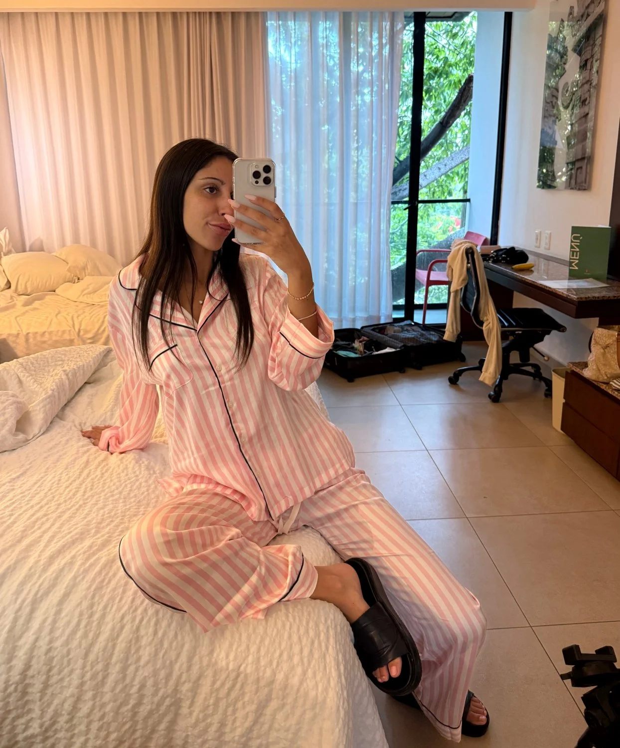 Would you have a sleepover with me main image