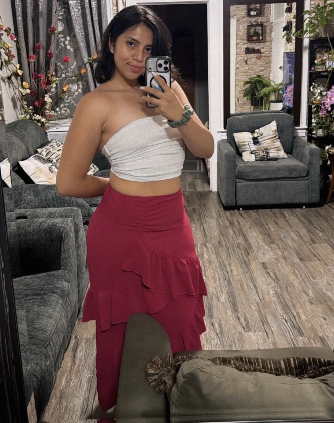 Hit her up for nudez image 4