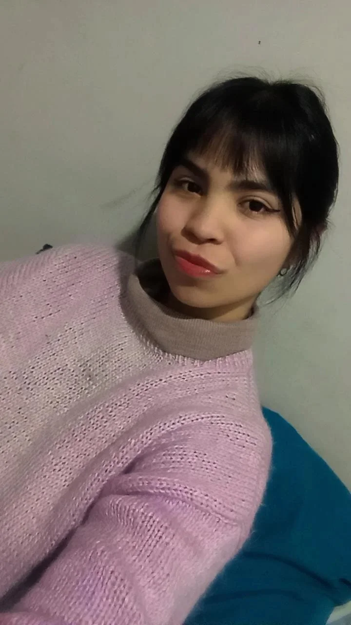 Selena gimiendo y cabalgando como zorrita 🔥 image 9
