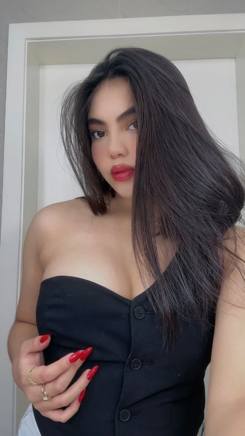 sexy 21 yrs old latina gym slut image 10