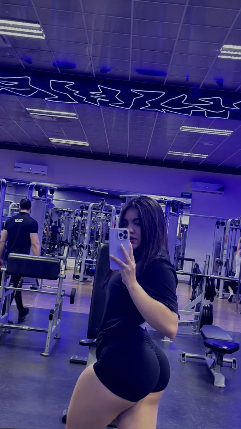 sexy 21 yrs old latina gym slut image 12