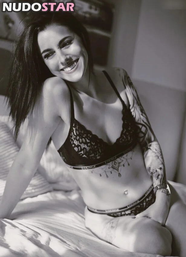 Nadine Boudoir image 38