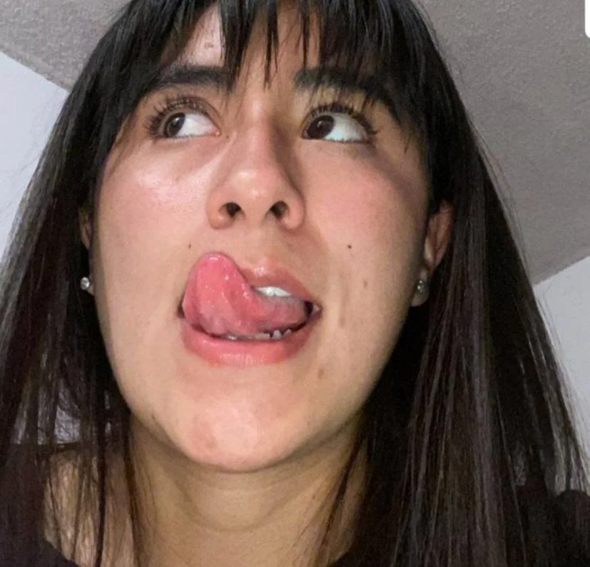 Es una puta q le encanta ser morboseada quiere saber q opinan de ella? image 4
