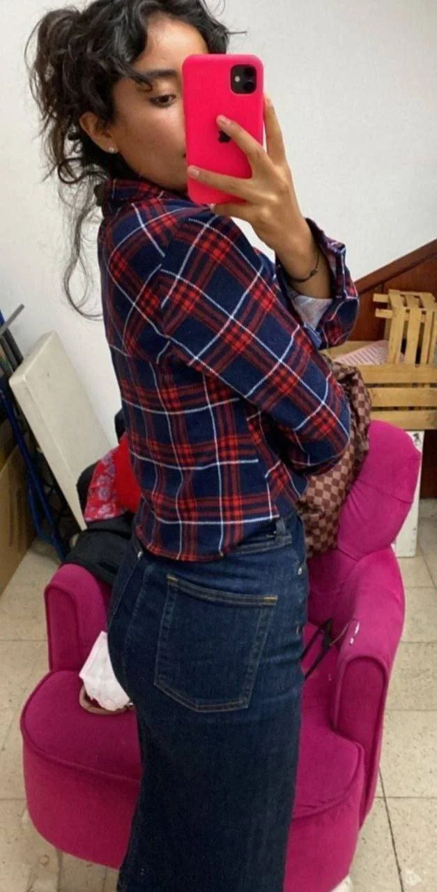 Es una puta q le encanta ser morboseada quiere saber q opinan de ella? image 5