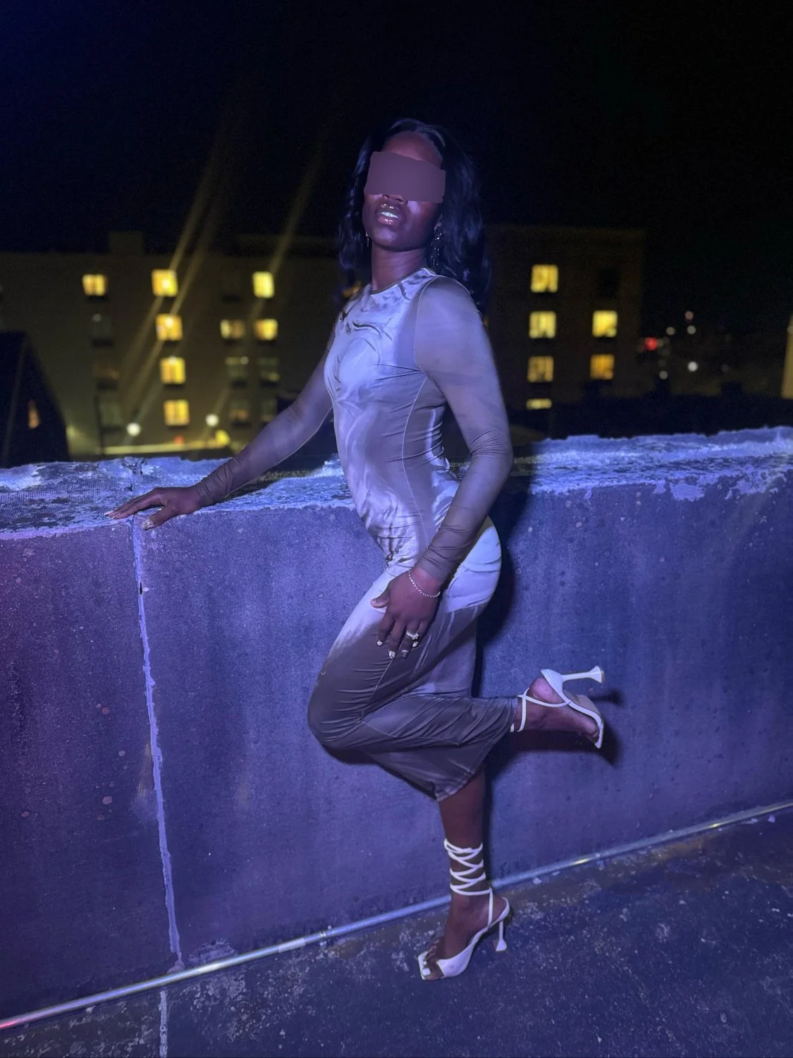 Ebony wife main image
