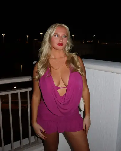 Sexy blonde huge tit webslut Patricia cover image