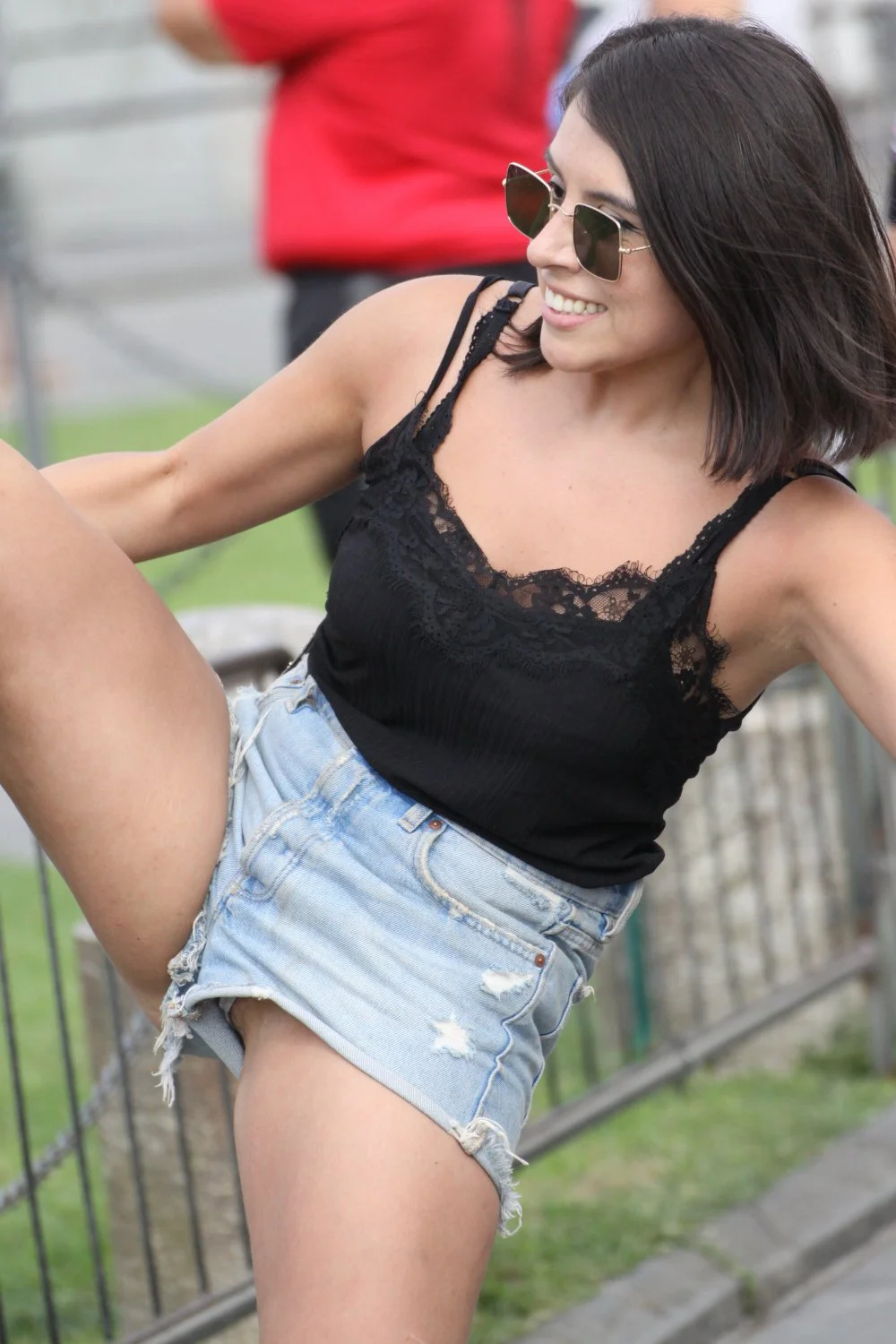 shorts show in famous place... image 19