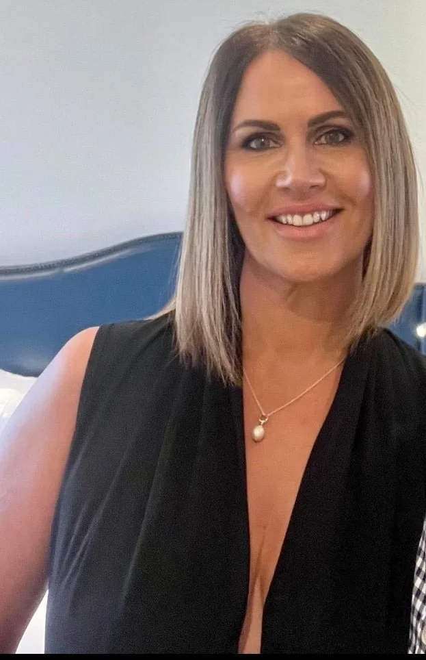 Paula - Someone's Milf Mom..!! (e) image 2