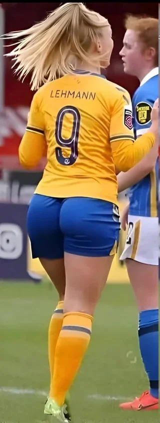 Alisha Lehmann image 20