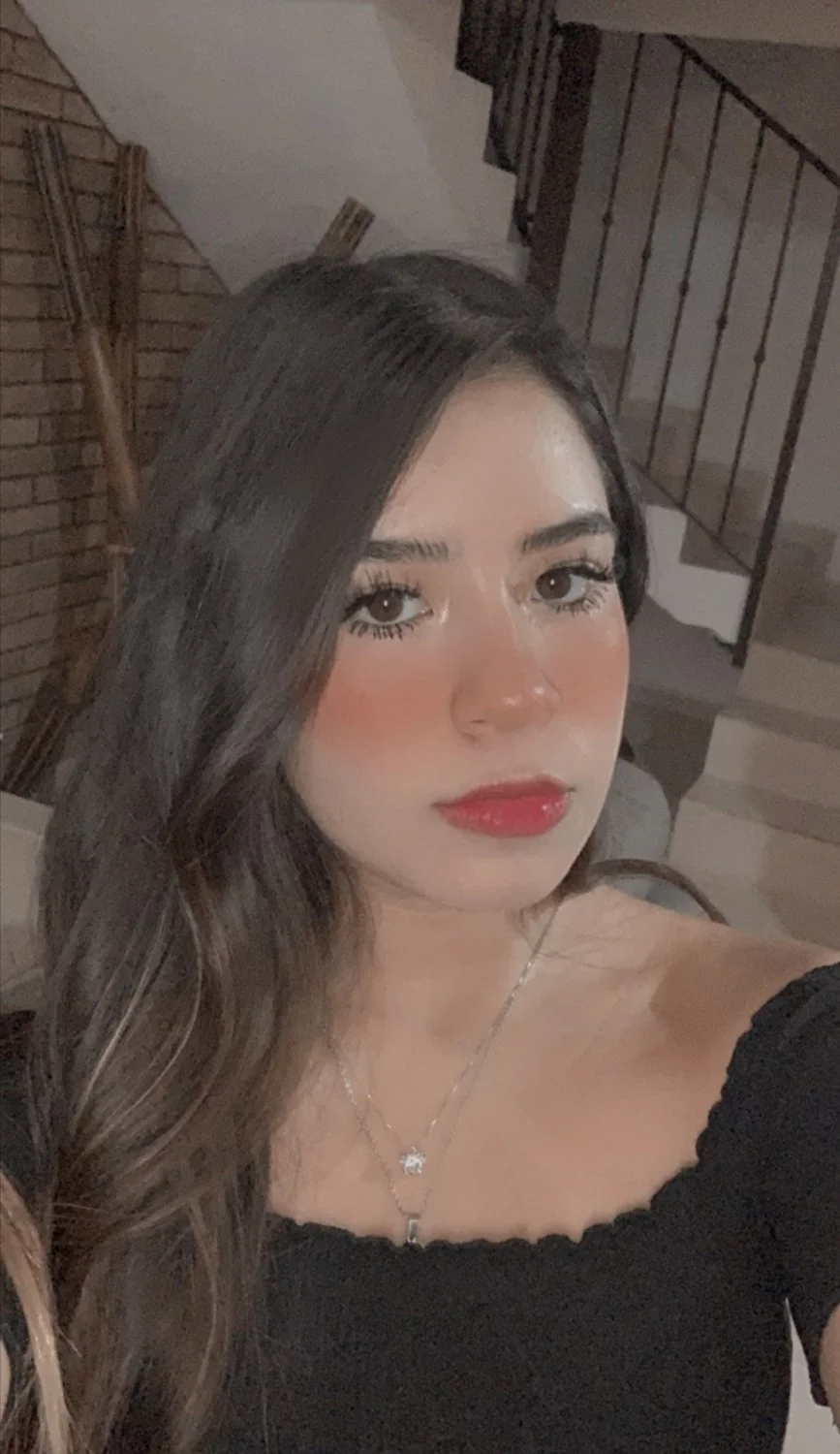 Aporte de seguidor, linda puta 🤤💦 main image