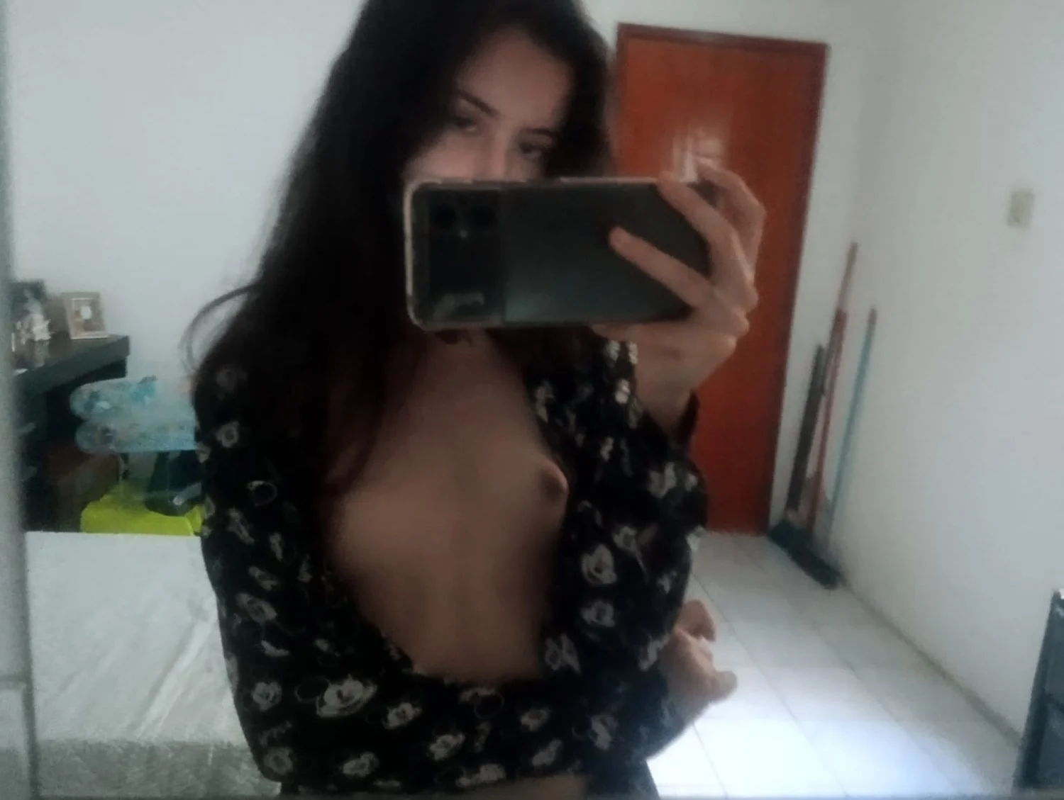 Corno manso vazou a namorada novinha gostosa! Putinha vazada mostrando os peitinhos e a bcta gostosa image 31