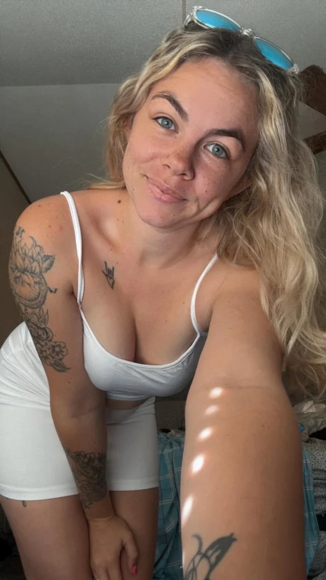 Nothing but sexy and freaky wife’s image 37