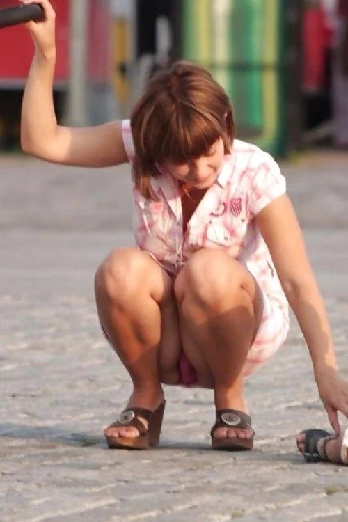 Upskirt 8 image 21