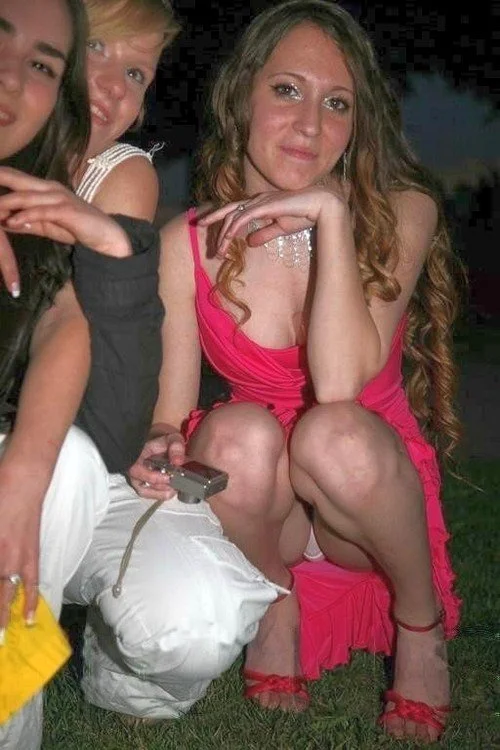 Upskirt 8 image 4