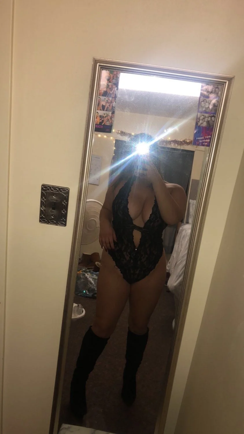Jenna image 10