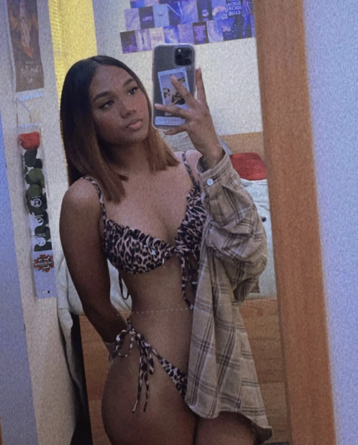 Asian Teen Samantha Huy image 17