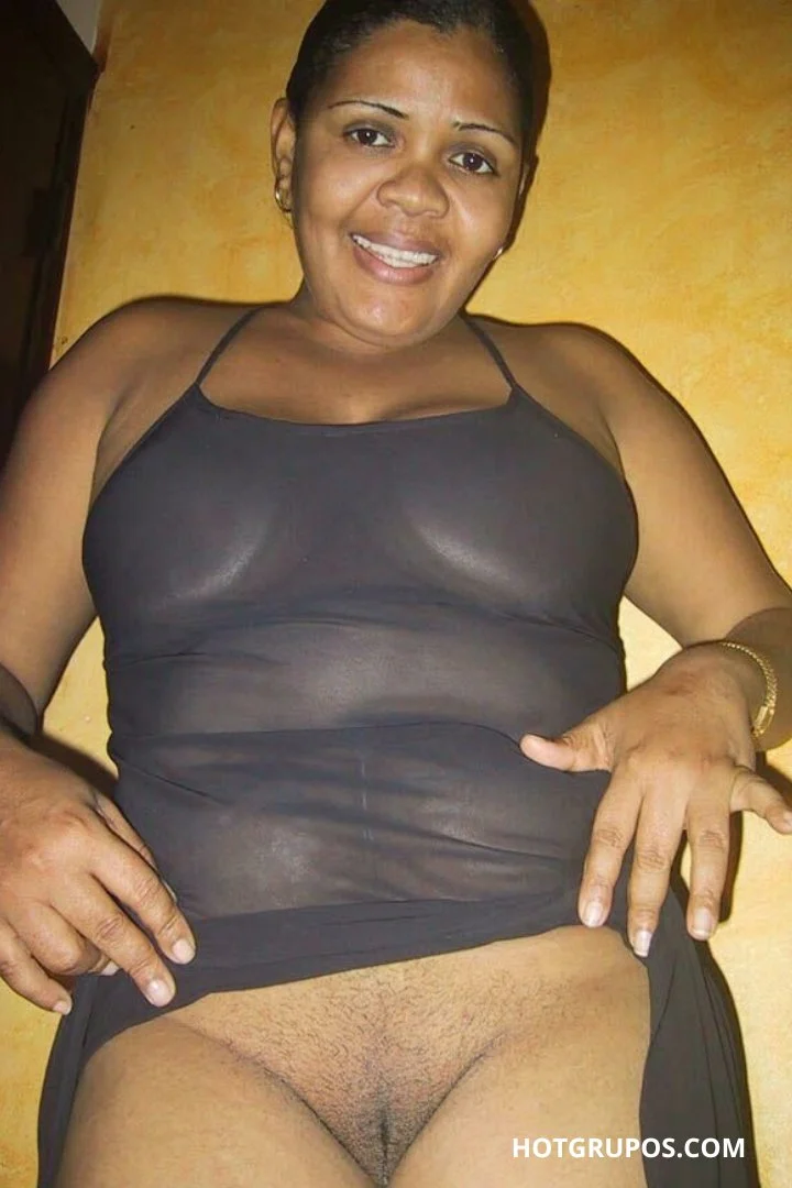 Preta coroa da favela, faz job - madura, negra, baixa renda, milf. main image