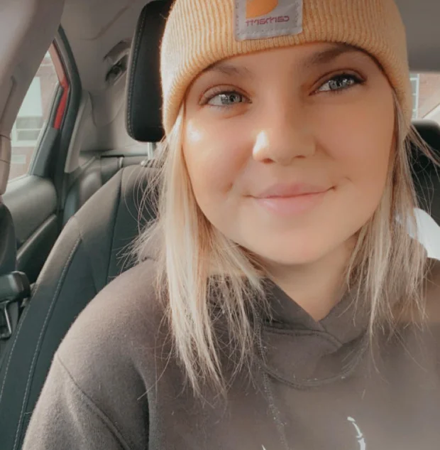 Lil cum hungry slut Morgan image 7