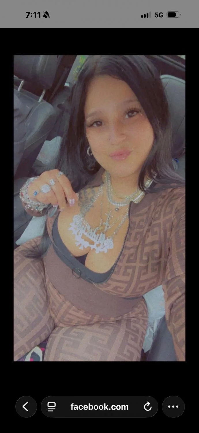 Who got this Chicago girl laly??? main image