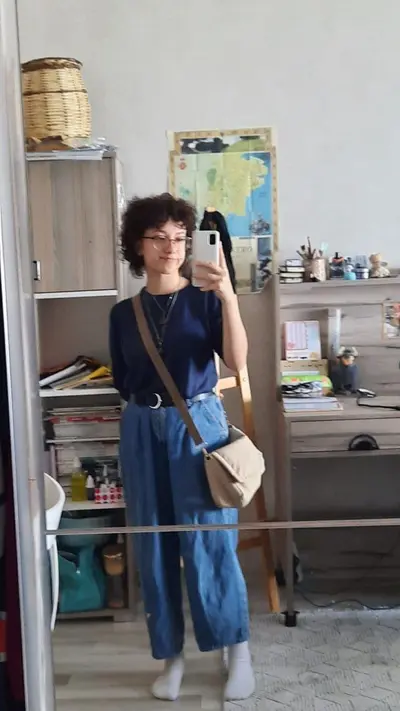 Novinha sapatona peituda cover image