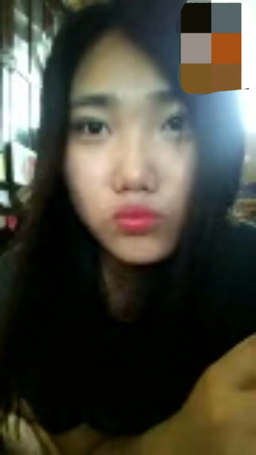 Korean slut ex video call image 9
