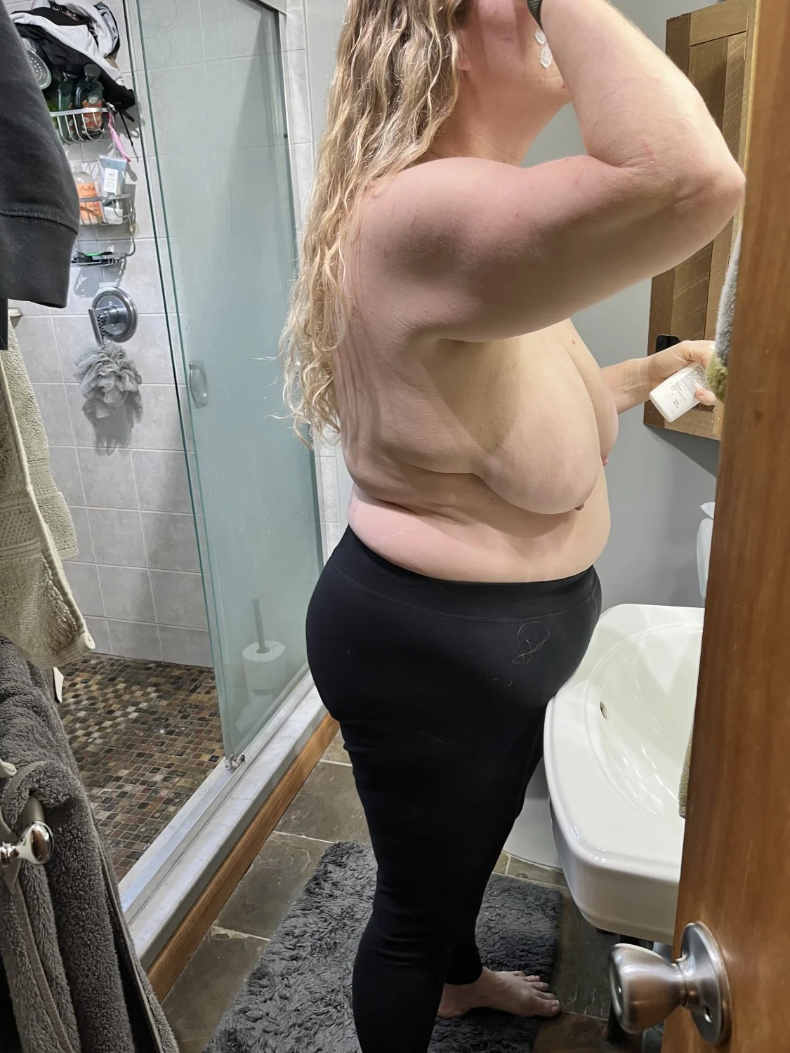Long Hanging Tits With Nipples Pointing Down image 3