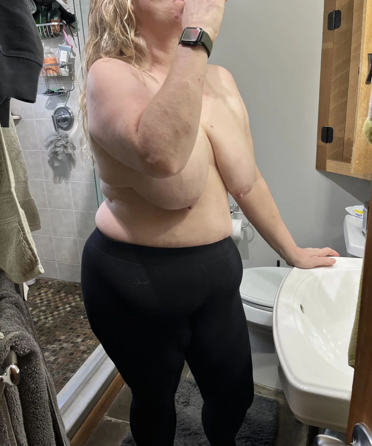 Long Hanging Tits With Nipples Pointing Down image 4