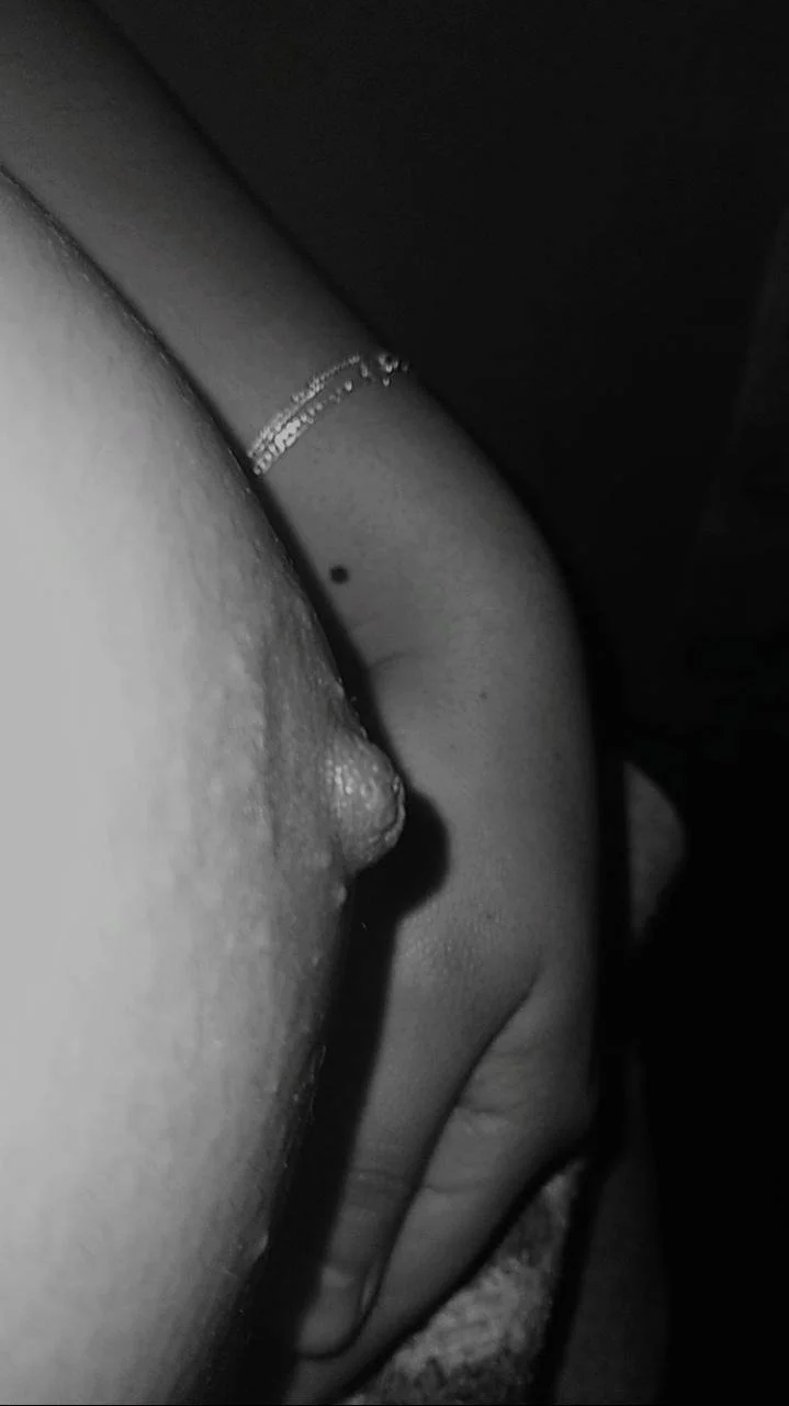 Deliciosa tetona ex novia expuesta image 5