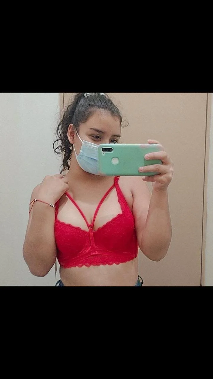 Deliciosa tetona ex novia expuesta image 6