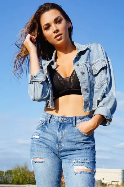 Kendall’s boudoir cover image