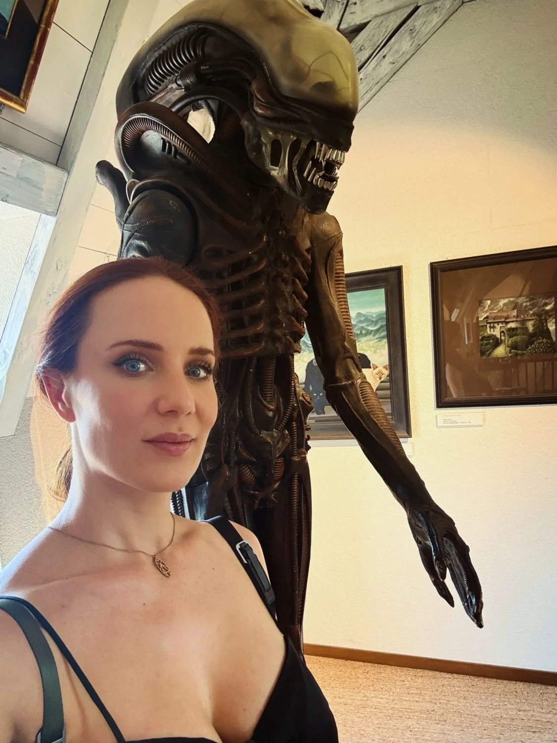 Simone Simons 👩🏻‍🦰👑🔥 image 2