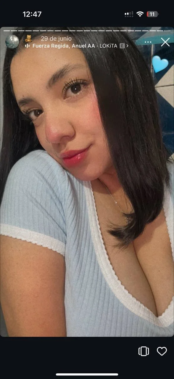 Miren la puta prima tetona de un seguidor me entrego image 10