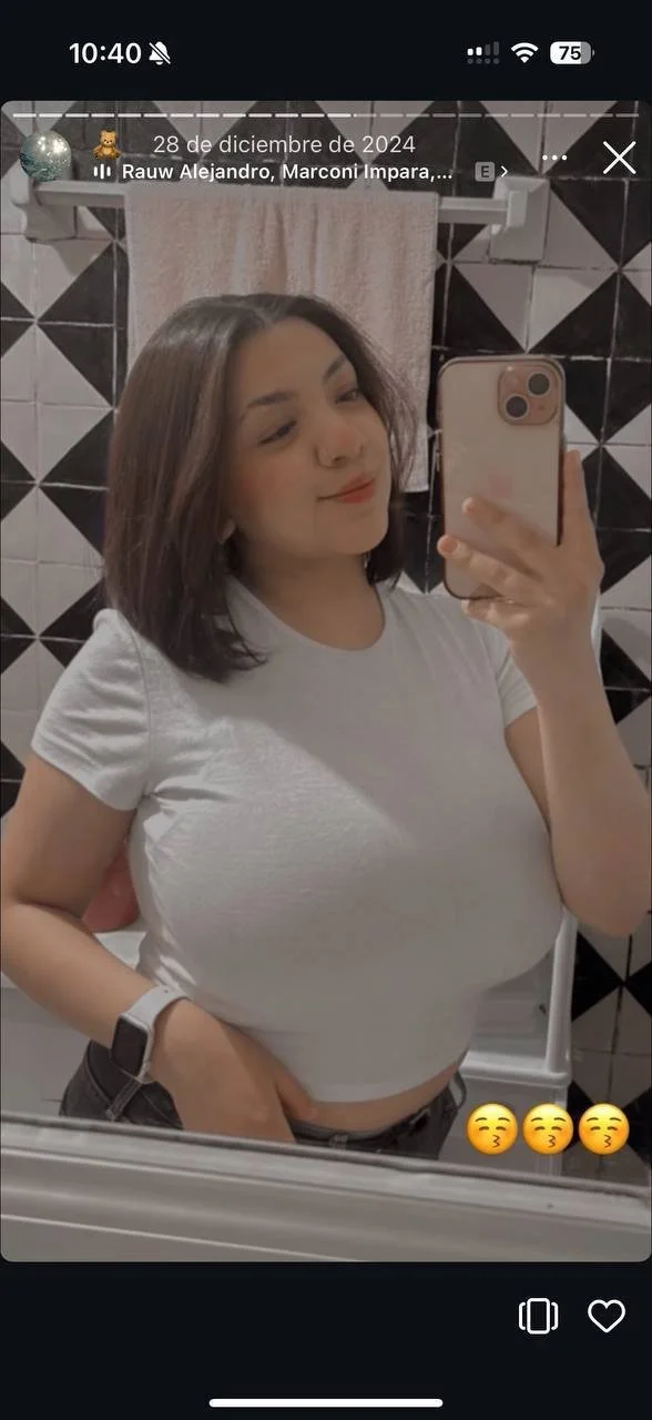 Miren la puta prima tetona de un seguidor me entrego image 7