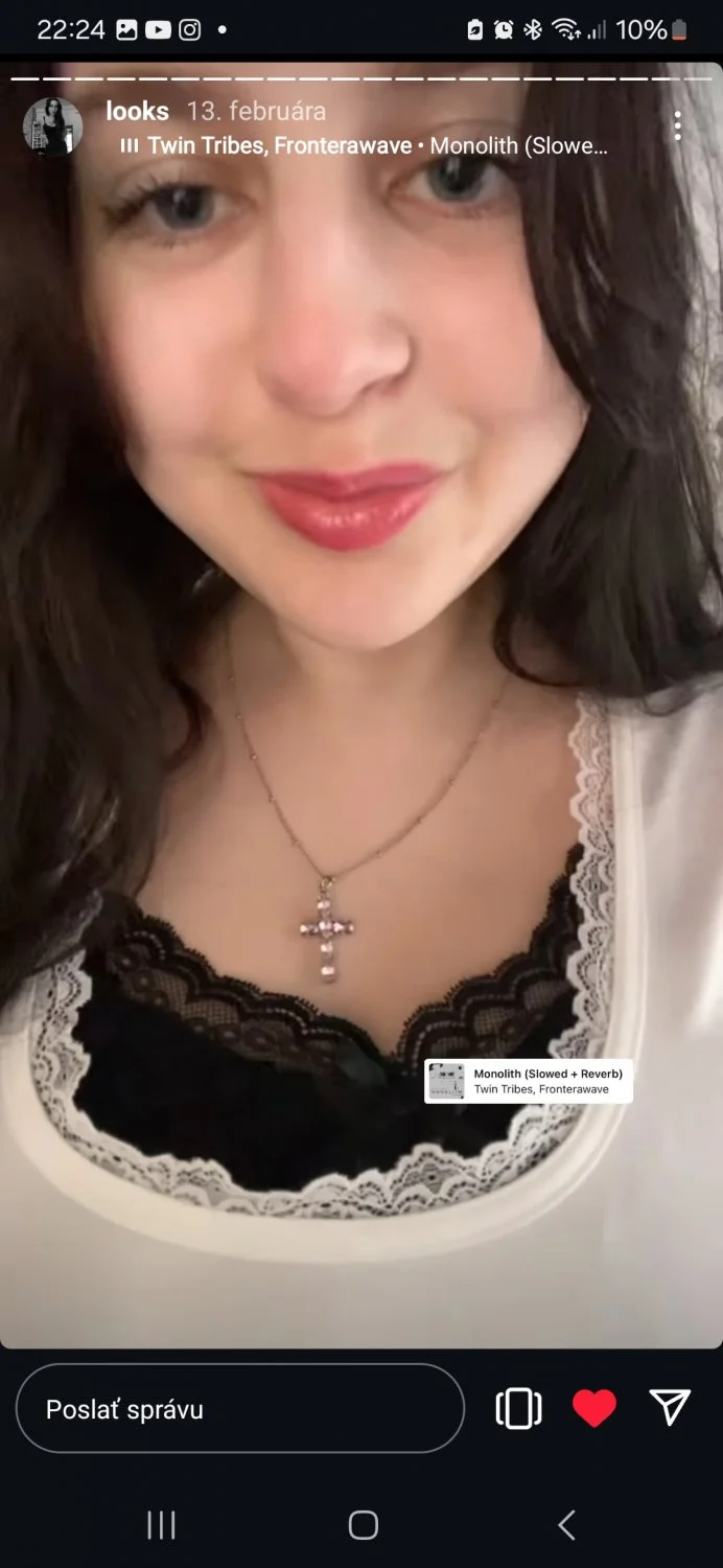 Thicc 18 year old czech girl jess image 2