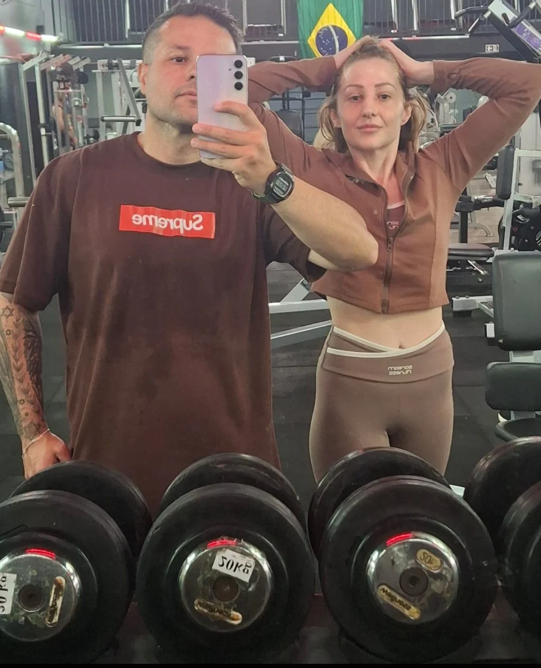 Quem conhece minha esposa e eu? 🫣 image 1