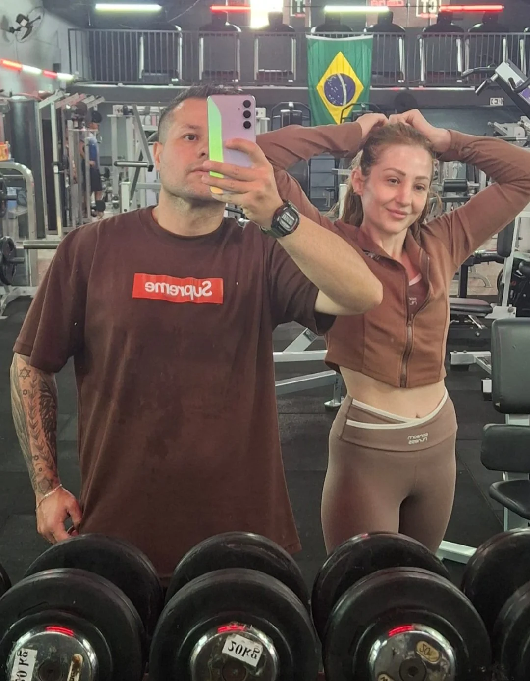 Quem conhece minha esposa e eu? 🫣 image 3