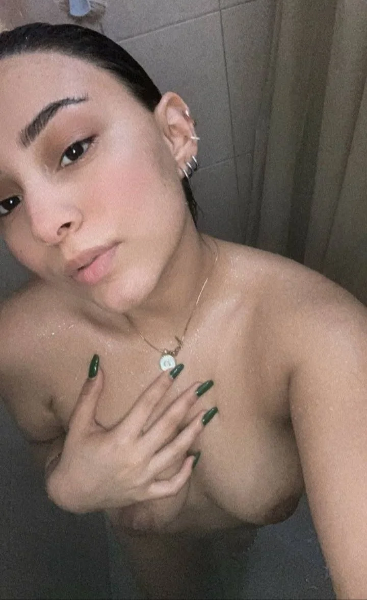 latinas do it better image 4