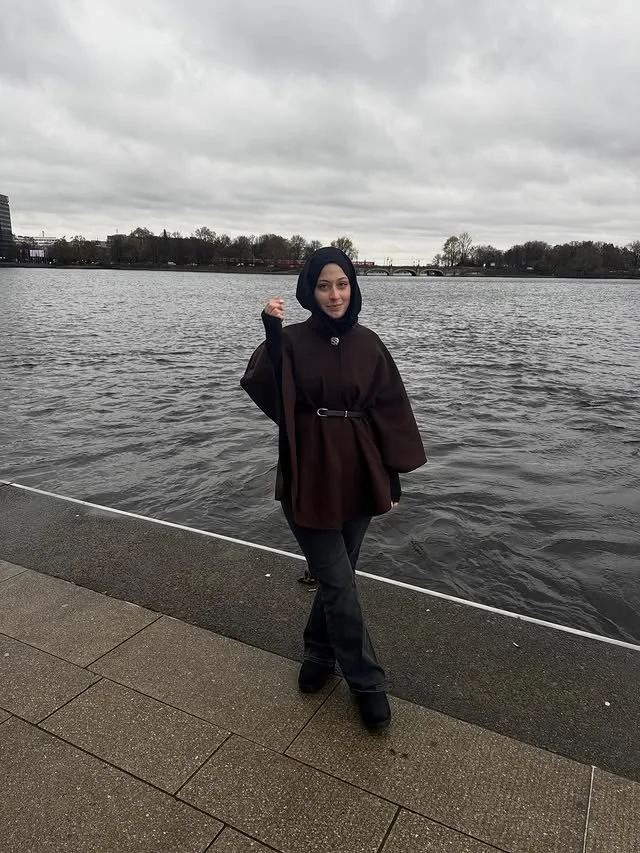 Hijab image 16